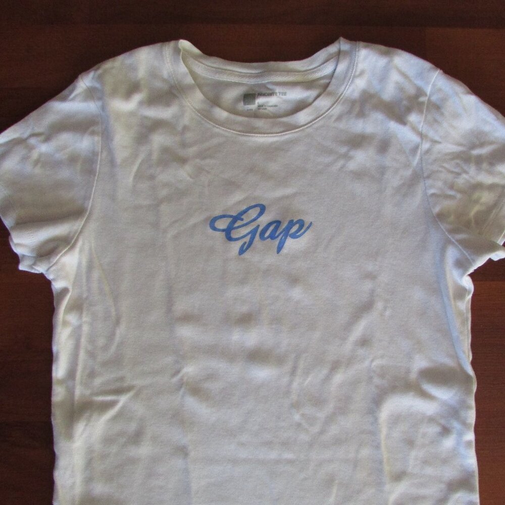 GAP Classic White Logo T-Shirt - Vintage - Large
